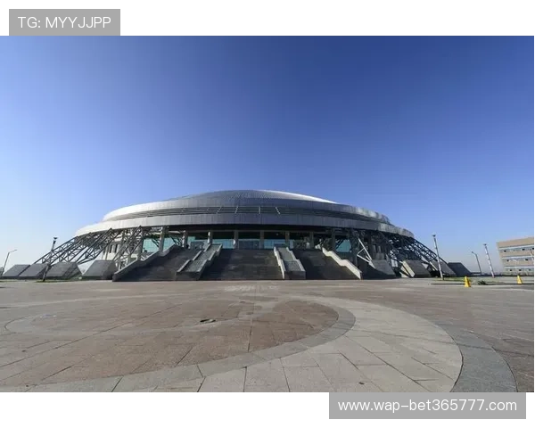 365足球体育汇聚全球足球资讯打造一站式体育信息服务平台